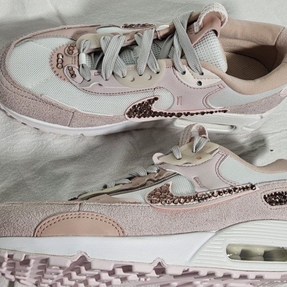 🌟Custom Bling Nike Air Max 90 Sneakers Shoes with Rhinestone Crystals Size 7🌟 - Picture 7 of 9